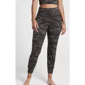 Athleta Women's Salutation Camouflage Jogger Pant Black/Gray Size SP